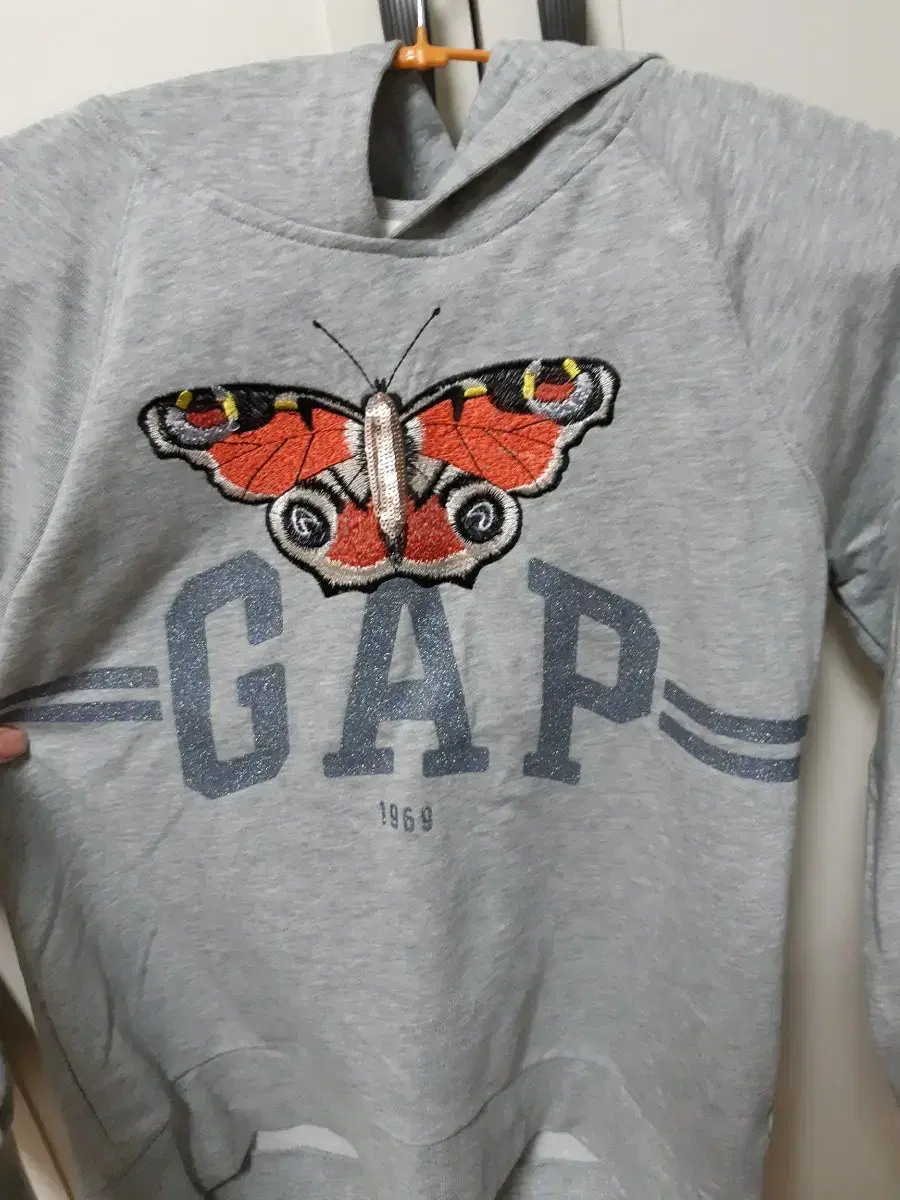 GAP KIDS 후드티 . 18fw 미국